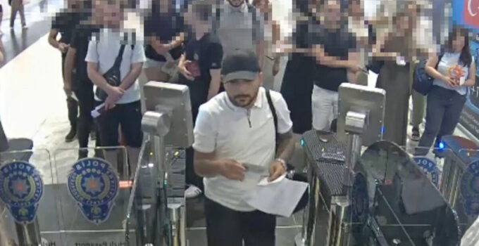 Katil zanlısı böyle kaçmak istedi! 18 bin dolarlık cinayet!
