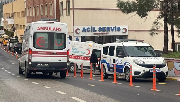 Kendisini bıçakla yaralayan oğlunu tüfekle katletti