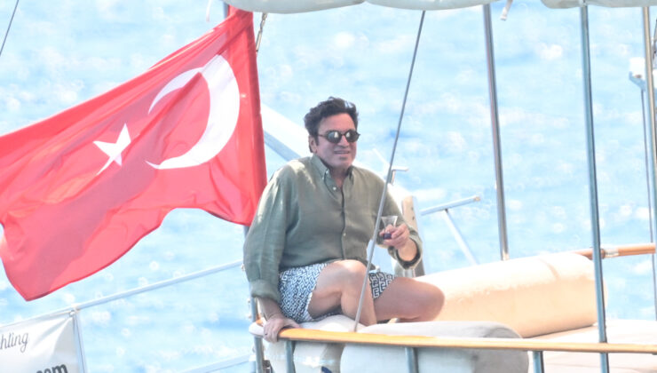 Mario Frangoulis’in Bodrum’da çay keyfi