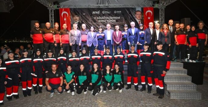 Marmara Depremi şehitleri,  Kocaeli ve Sakarya’da anıldı