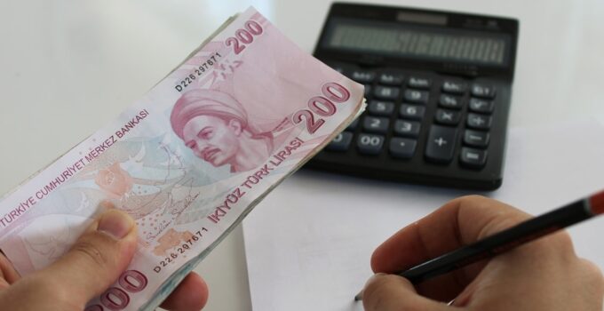 Memur ve emeklilere ne kadar zam gelecek? İşte yeni maaş tablosu