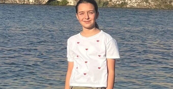 Otomobilin çarptığı 12 yaşındaki Fatma, 5 günlük yaşam savaşını kaybetti