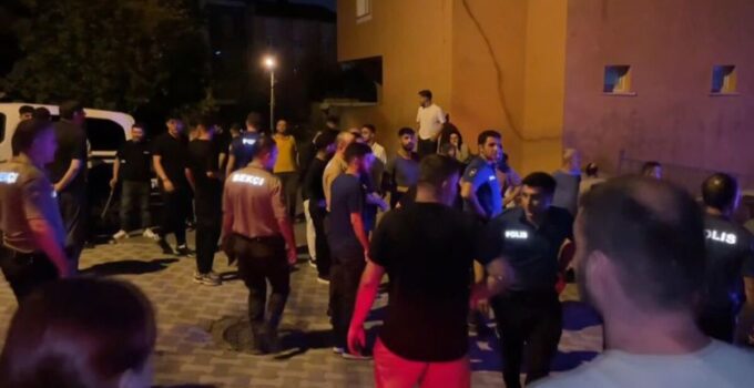 Sokakta bıçaklı saldırıya uğrayan kadın öldü