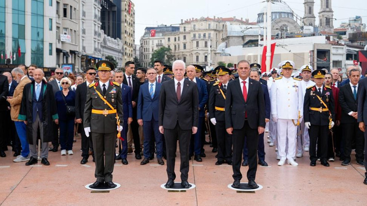 Taksim’de 30 Ağustos Zafer Bayramı töreni düzenlendi