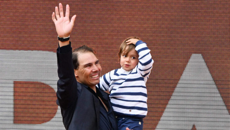 Tenis şampiyonu Rafael Nadal ikinci çocuğunu kucağına aldı
