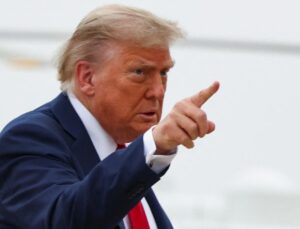 Trump, Fed'e kafayı taktı: İstifa etmezse görevden alacak