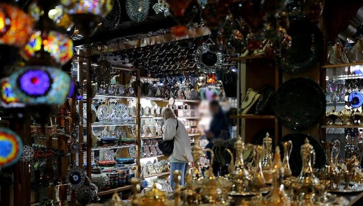 Turistler Türkiye'de hediye rekoru kırdı