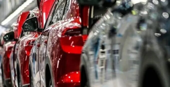 Türkiye'deki en ucuz otomobiller açıklandı: Fiyat listeleri yenilendi