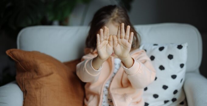 Yargıtay’dan emsal boşanma kararı! Çocuğa şiddet eşe şiddetten daha ağır kusur