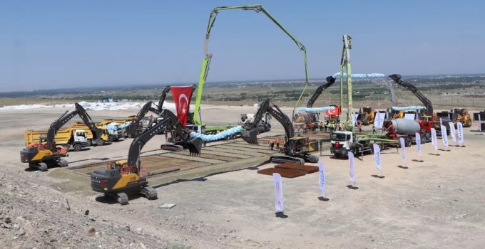 Zengezur Koridoru için tarihi adım: Kars-Iğdır-Aralık-Dilucu Demiryolu Hattı’nın temeli atıldı