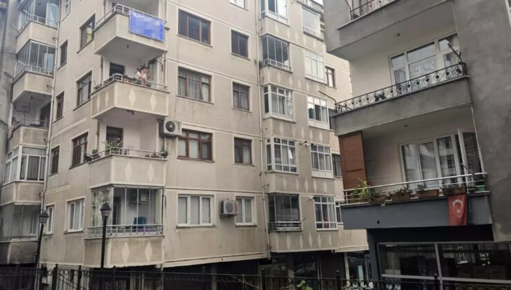 10 günlük bebek, babasının kucağındayken 5. kattan düşerek can verdi
