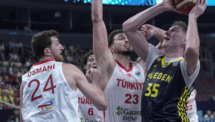 12 Dev Adam madalyaya koşuyor!