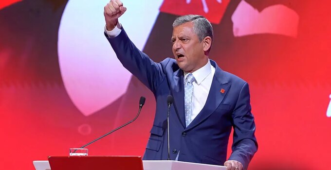 15 Eylül öncesi… Akademisyen ve yazarlardan ‘CHP ve Özgür Özel yönetimini destekliyoruz’ mesajı!