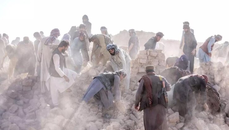 Afganistan’daki depremde ölü sayısı 1400’ü geçti