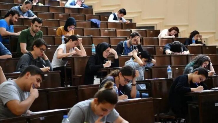 AK Parti, İstanbulkart öğrenci indirimini geri aldı