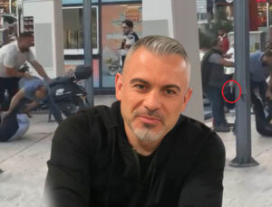 AVM genel müdürü, dükkan sahibi tarafından bıçaklanarak öldürüldü
