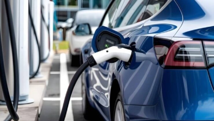 Dünyada en hızlı şarj olan elektrikli otomobili: Sadece 10 dakikada doluyor