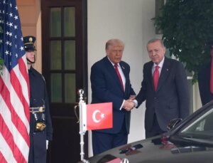 Erdoğan 6 yıl sonra Beyaz Saray’da! Trump kapıda bizzat karşıladı