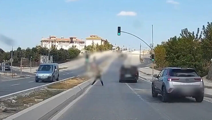 Görüntüler sonrası ekipler harekete geçti… Tartıştığı sürücüye taşla saldıran maganda yakalandı