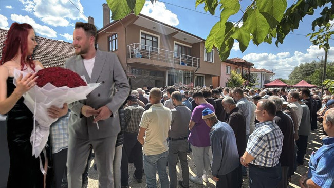 İki gün önce nişanlanmıştı! Genç DJ gözyaşlarıyla son yolculuğuna uğurlandı!