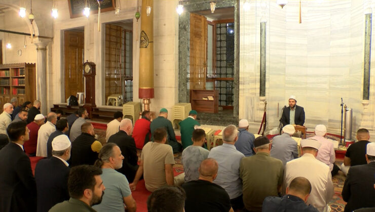 İstanbul’da ‘Aileler Gazze İçin Sabah Namazında Buluşuyor’ programı