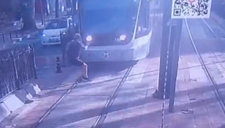 İstanbul’daki korkunç olay kamerada! Koşarak karşıya geçiyordu: Dalgınlıkla tramvayın önüne atladı