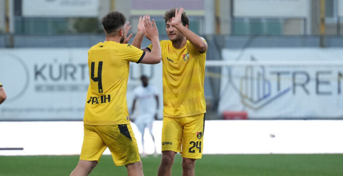 İstanbulspor, Çorum FK engelini 3 golle aştı!