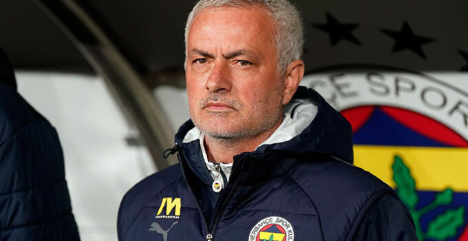 Jose Mourinho, Benfica için Portekiz’de!