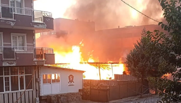 Konya’da yürekler ağza geldi: Silah fabrikasındaki yangın kontrol altına alındı