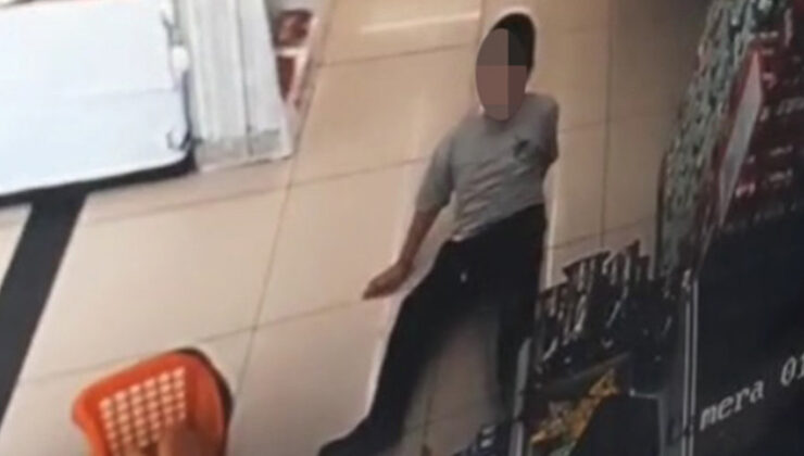Markette vicdanları sızlatan olay: Otizmli çocuğa vurup yere düşürdü