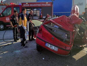 Niğde’de feci kaza: 2 ölü, 3 yaralı