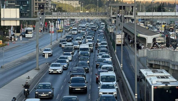 Okullarda uyum haftası başladı! trafikte yoğunluk