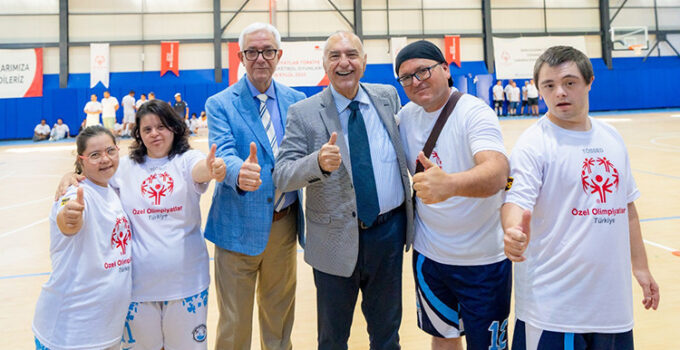 Özel sporcular Antalya’da basketbol fırtınası estirdi