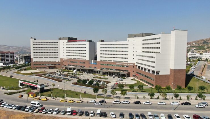 Şehir hastaneleri 100 milyar yutacak