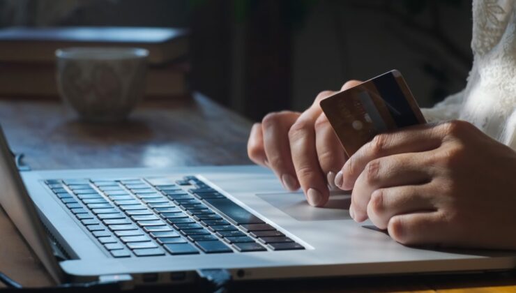 Üniversiteliler şokta: Bilgisayar fiyatları KYK bursunun 10 katına çıktı!