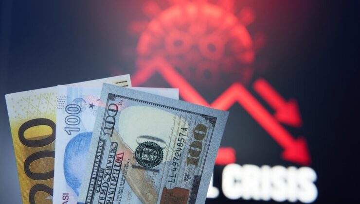 Ünlü ekonomistten korkutan tahmin: Türkiye'de devalüasyon kaçınılmaz