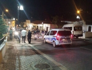 Yürürken sırtından vuruldu, hastanede yaşam mücadelesi veriyor