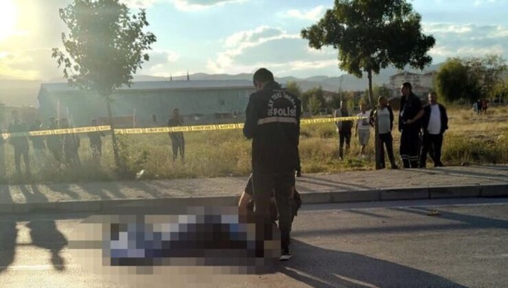 Afyonkarahisar’da motosiklet ile TIR çarpıştı: 2 ölü
