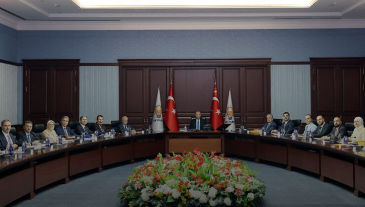 AK Parti MYK toplandı