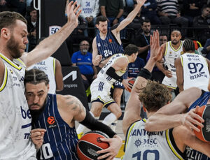 Anadolu Efes 69-79 Fenerbahçe Beko (Euroleage maçı özeti)