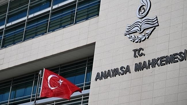 AYM’den Basın İlan Kurumu kararı: ilan ve reklamların kesilmesine ilişkin düzenlemeyi iptal etti