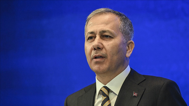 Bakan Yerlikaya duyurdu: Organize suç örgütüne yönelik operasyonda 17 şüpheli yakalandı