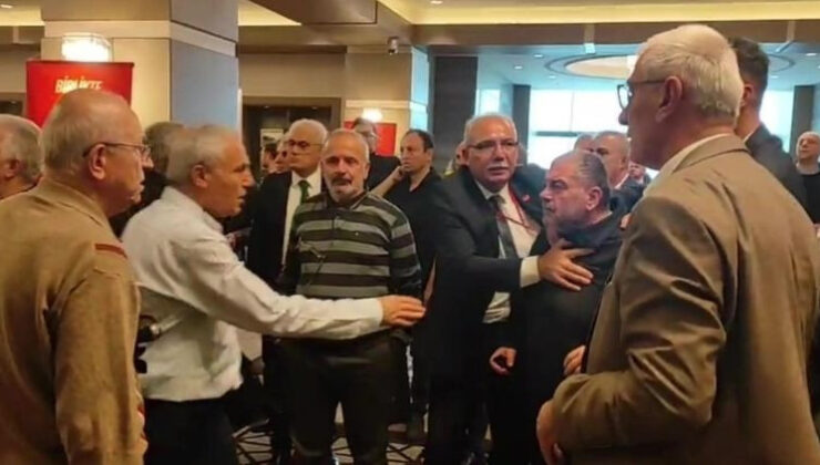 CHP kongresinde kavga çıktı! Yaralılar var