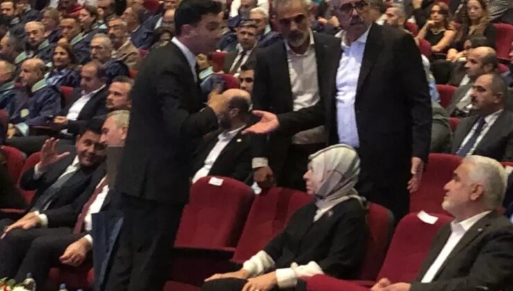 Diyarbakır’daki törende protokol krizi! DEM’li eş başkanlar salonu terk etti