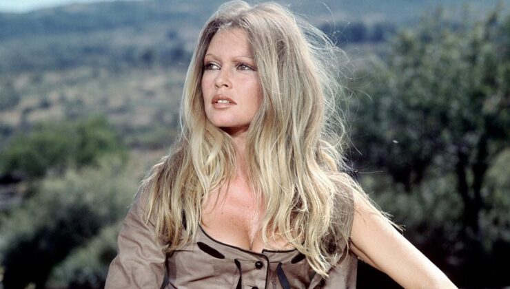 Efsanevi sinema yıldızı Brigitte Bardot hastaneye kaldırıldı