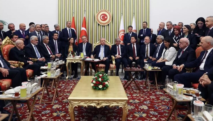 Erdoğan’dan resepsiyon fotoğrafına ilk yorum: O kare gerçek Türkiye fotoğrafıdır