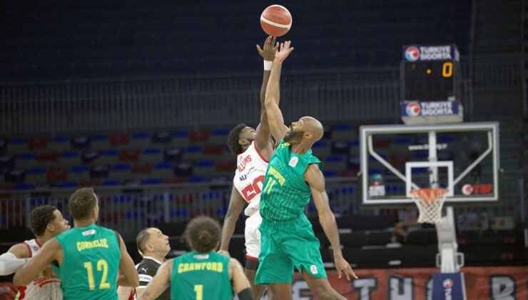 Esenler Erokspor, Bahçeşehir Koleji’ni deplasmanda devirdi!