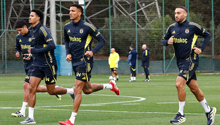 Fenerbahçe, günü iki antrenmanla tamamladı!