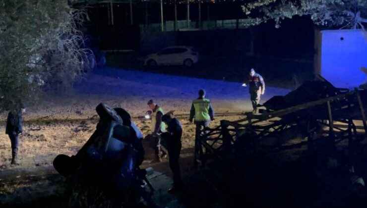 Kayseri’de hafif ticari araç şarampole devrildi: 1 ölü, 2 yaralı