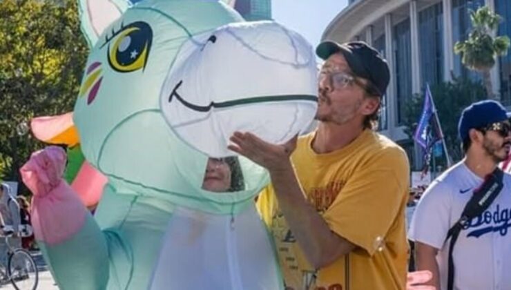 Pedro Pascal da ‘Krallara Hayır’ protestosuna katıldı